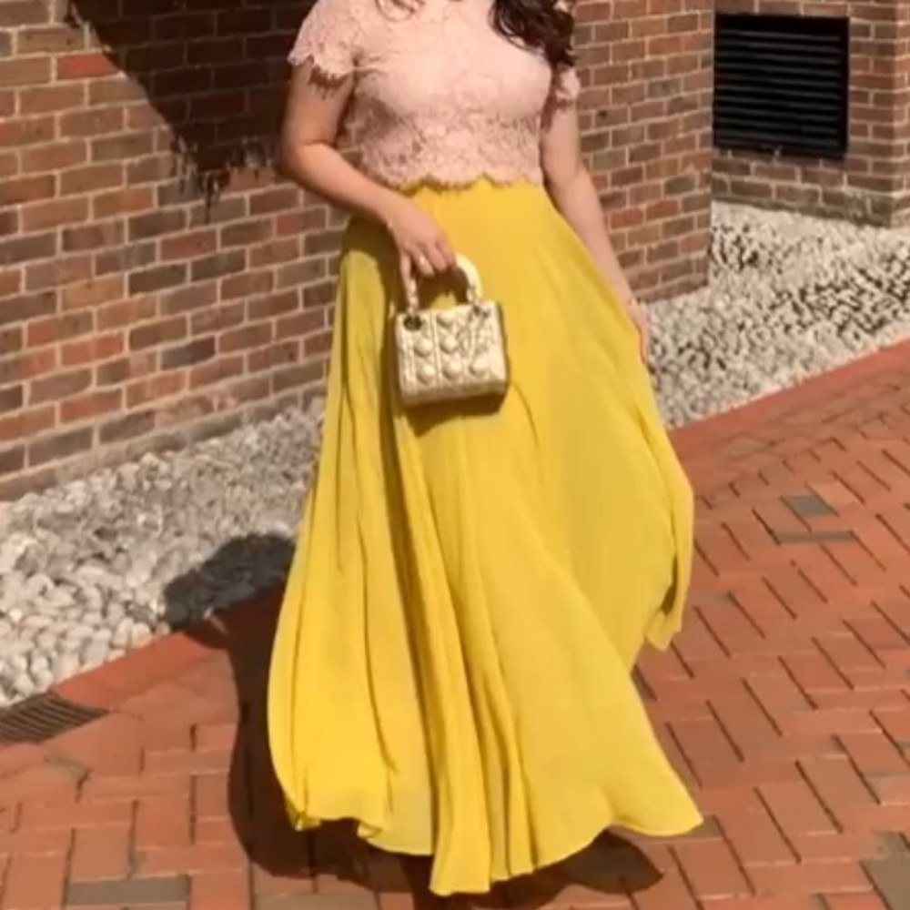 Maxi skirt yellow